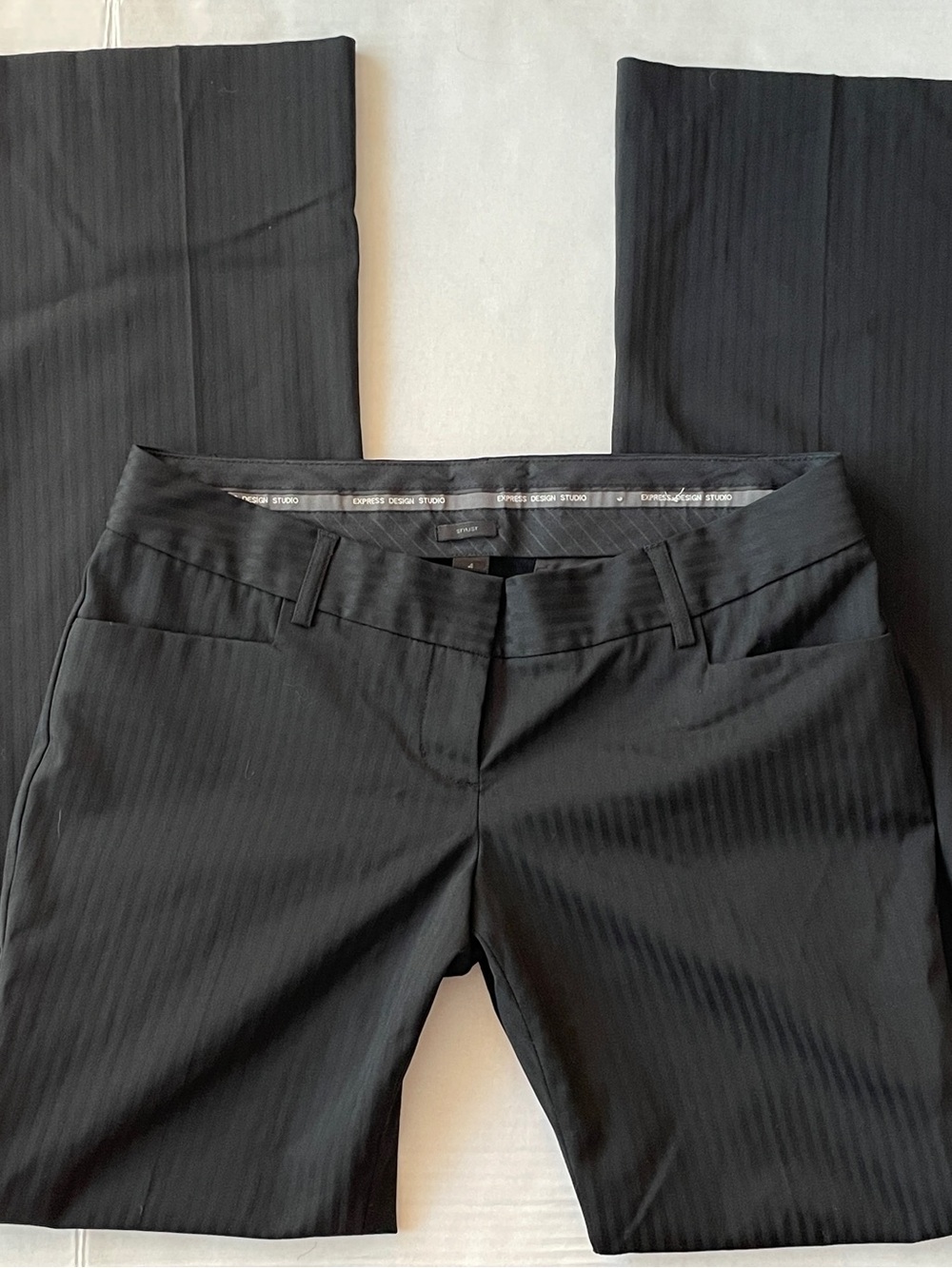 Express Y2K Black Pinstripe Low Rise Bootcut Trousers Sz 4 Office Siren Corpcore